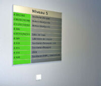 AluSign Indoor osztott táblarendszer