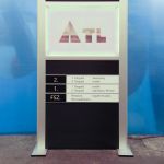 Kész AluSign Outdoor információs tábla élvilágítós plexivel