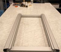 Keret elkészítve Outdoor táblaelem használatával összekötő elemként