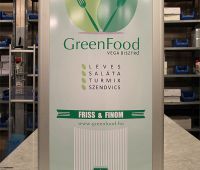 A becsúsztatott előlap