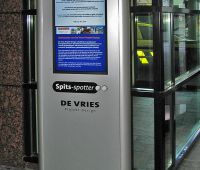 AluSign Totem Globe rendszer érintő képernyővel